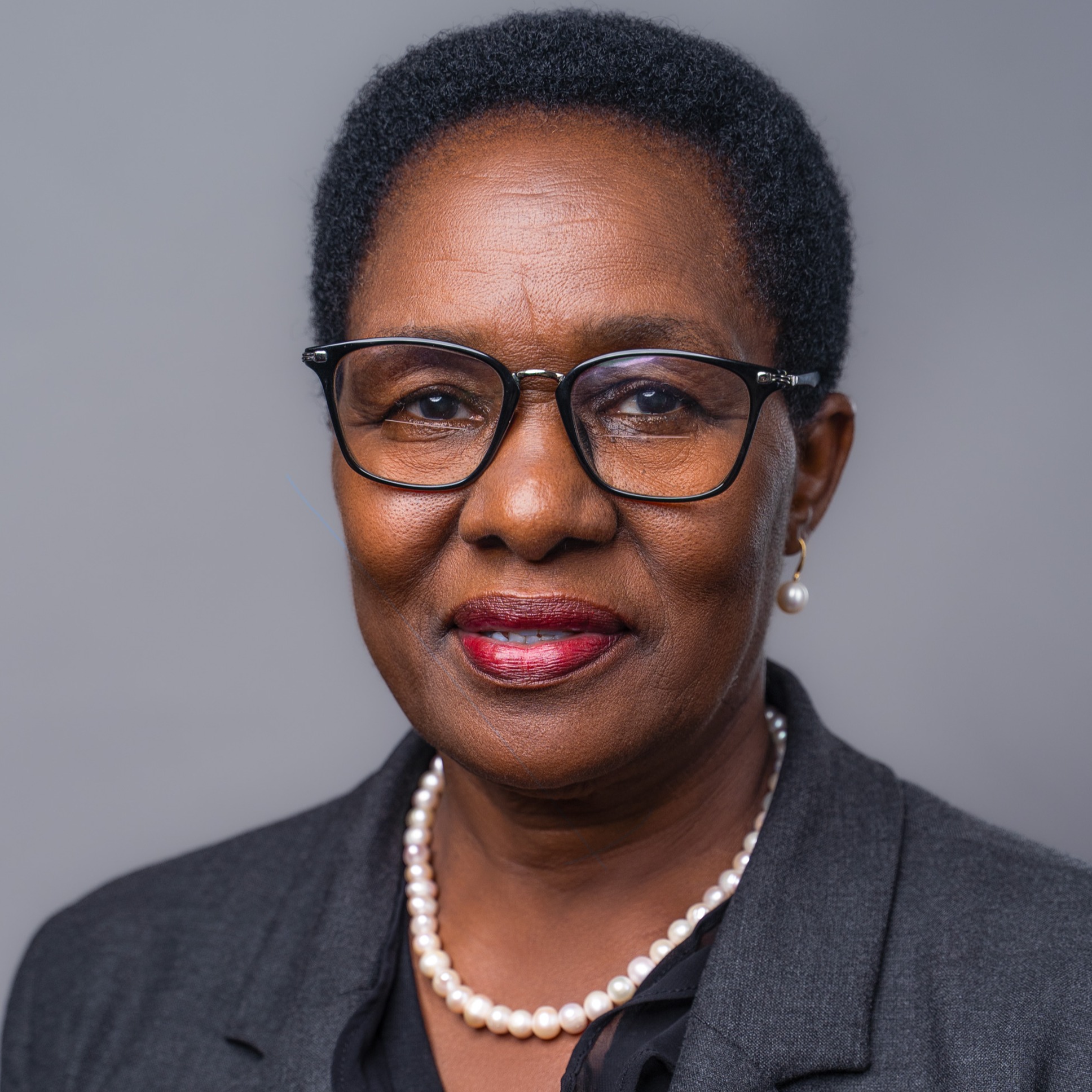 Elizabeth Kingu photo