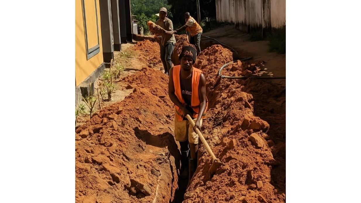 MIUNDOMBINU YA USAMBAZAJI MAJI YAIMARISHWA PUGU-BANE
