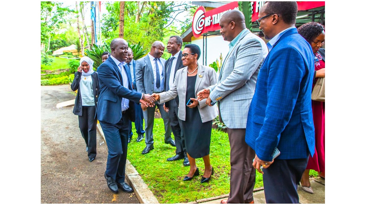 WAZIRI AWESO AWASILI KIKAO KAZI CHA DAWASA KUIMARISHA HUDUMA ENDELEVU ZA MAJI DAR